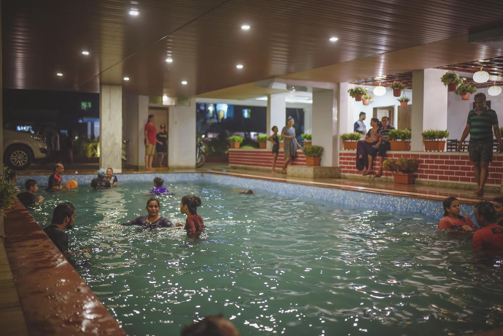 White House Beach Resort Nagaon  Kültér fotó