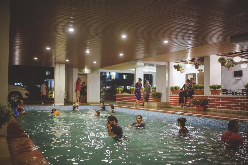 White House Beach Resort Nagaon  Kültér fotó